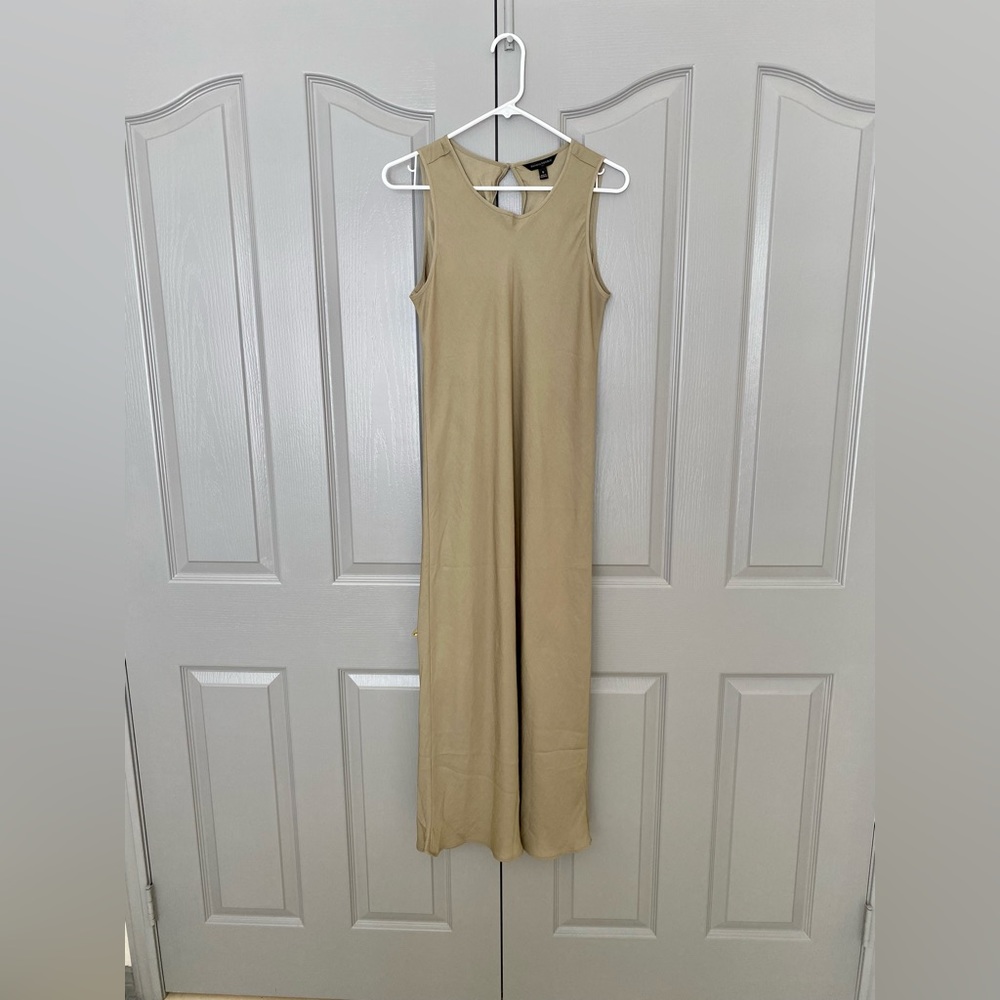 Banana Republic Factory sleeveless maxi slip dress Size Small NWT